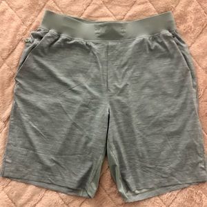 Lululemon T.H.E. Linerless 7” shorts